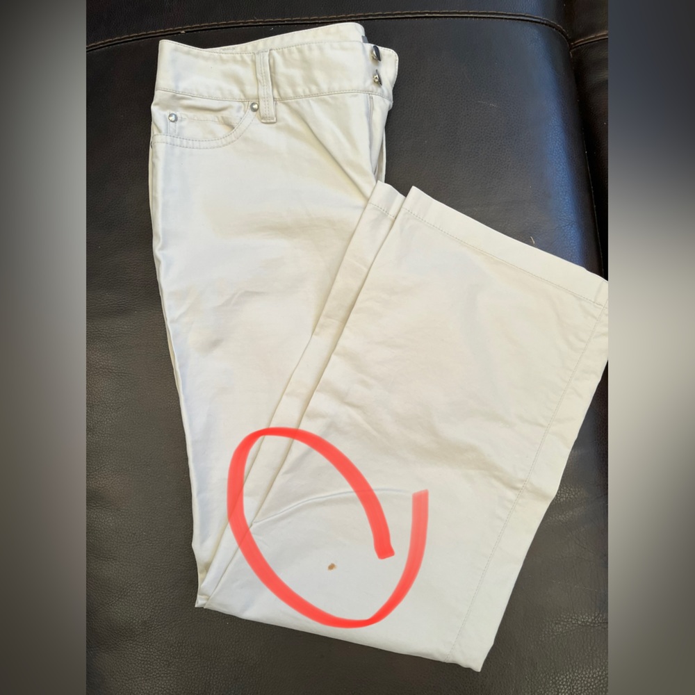 Ann Taylor signature fit size 12 cream colored pants, small mark on leg - Picture 4 of 4